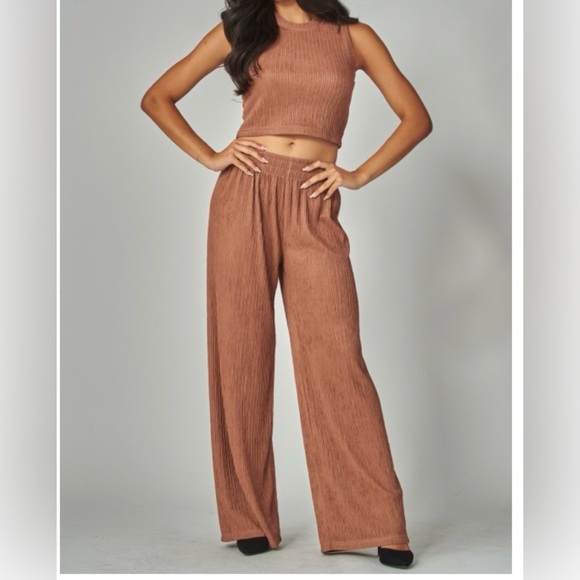 Lovepoem Pants - Love poem Mocha Crinkled Plissé Sleeveless Cropped Lounge Set Wide Leg Pants NWT
